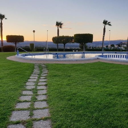 Mediterraneamente Soleado سانتا بولا المظهر الخارجي الصورة